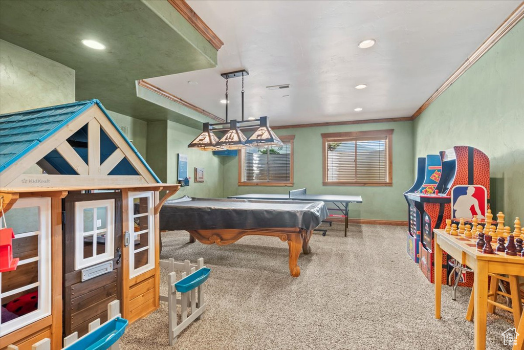 Game room featuring crown molding, billiards, and carpet