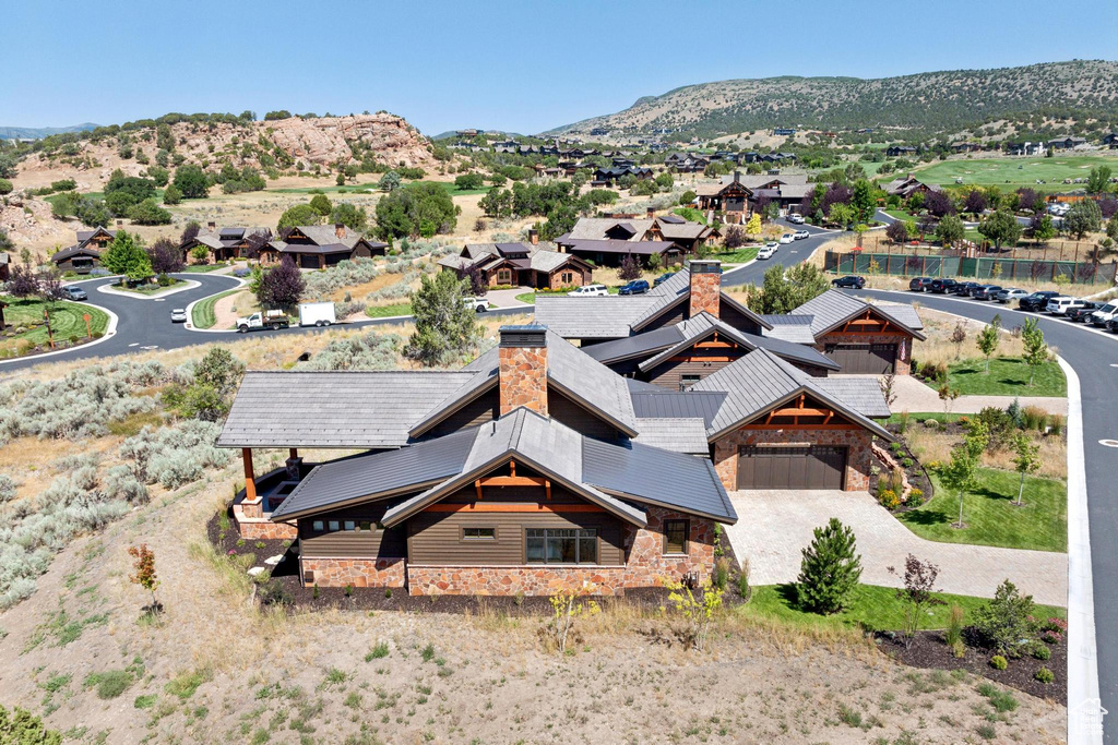 Bird's eye view with a mountain view