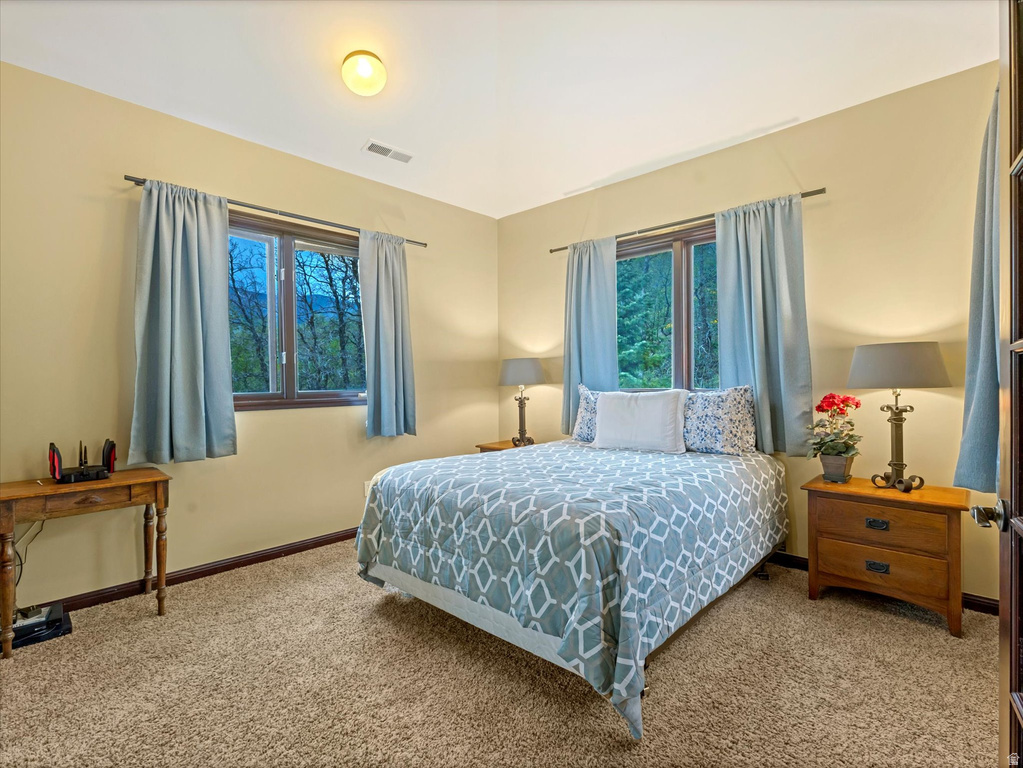 422 S MARYFIELD DR Salt Lake City, UT 84108