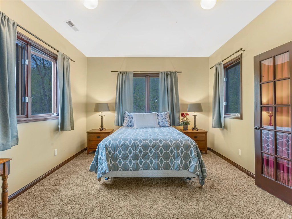 422 S MARYFIELD DR Salt Lake City, UT 84108
