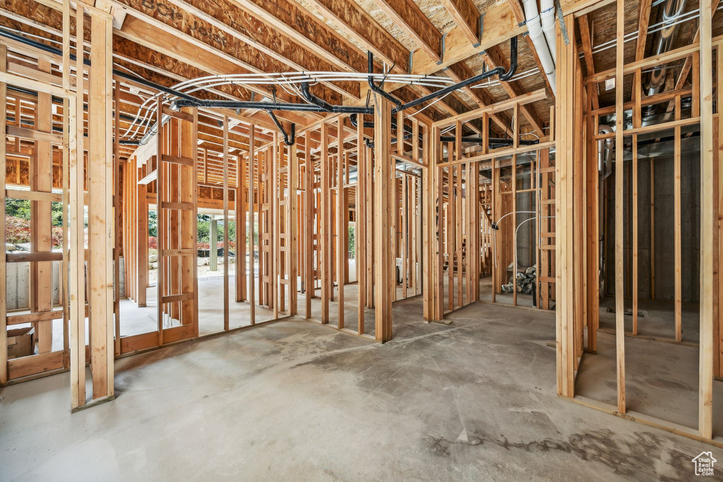 Miscellaneous room featuring concrete flooring