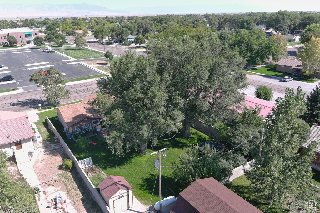 Birds eye view of property