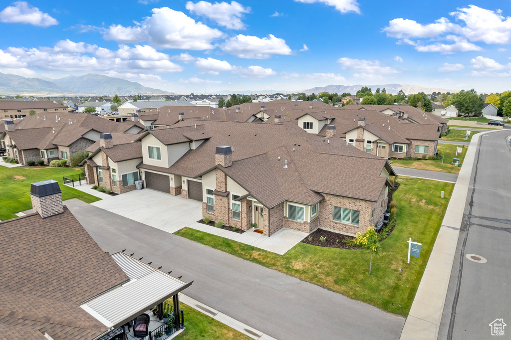 Bird's eye view featuring a mountain view