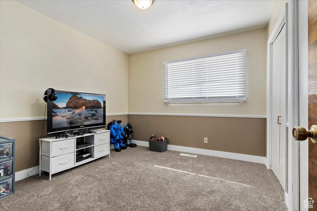 Playroom featuring carpet floors