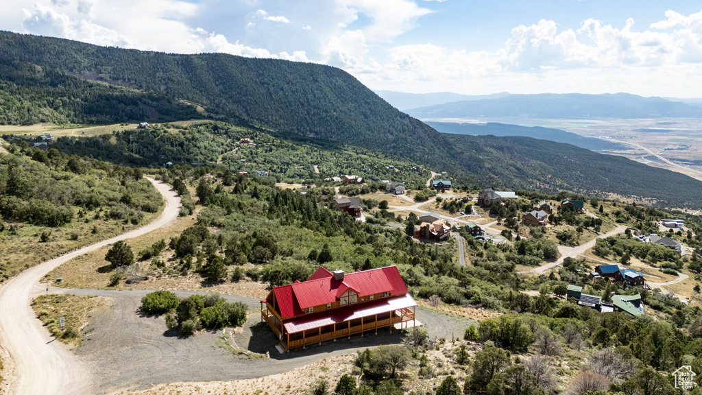 Bird's eye view with a mountain view