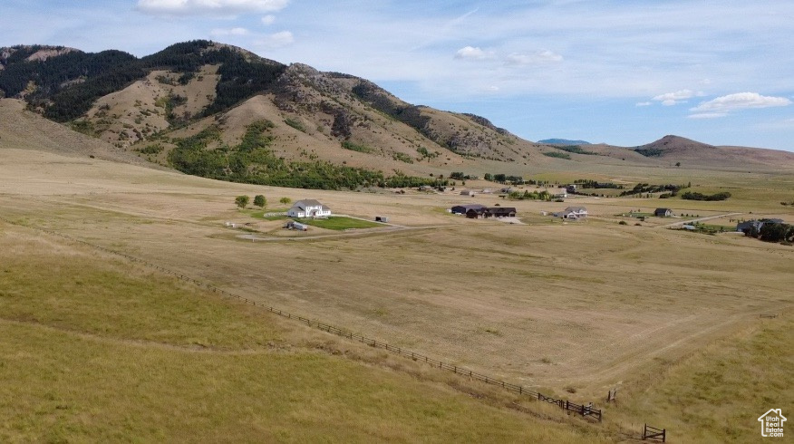 6650  COUNTRY ESTS Malad City, ID 83252