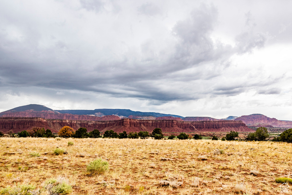 View of mountain feature