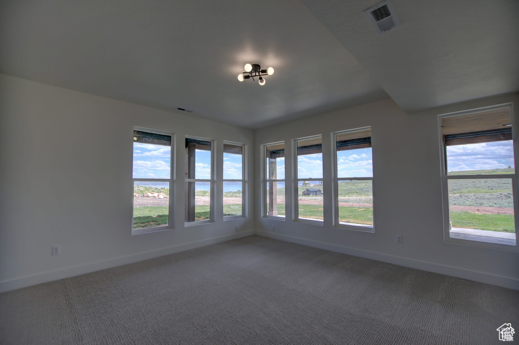 Empty room with carpet