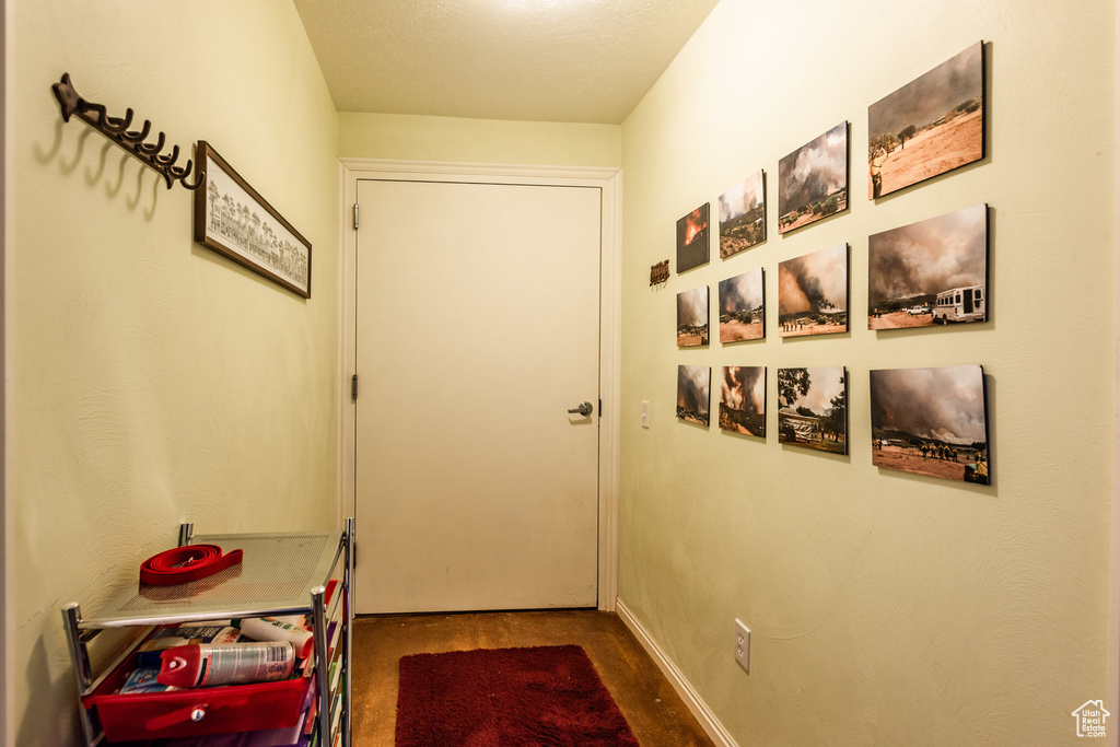 Doorway with concrete flooring