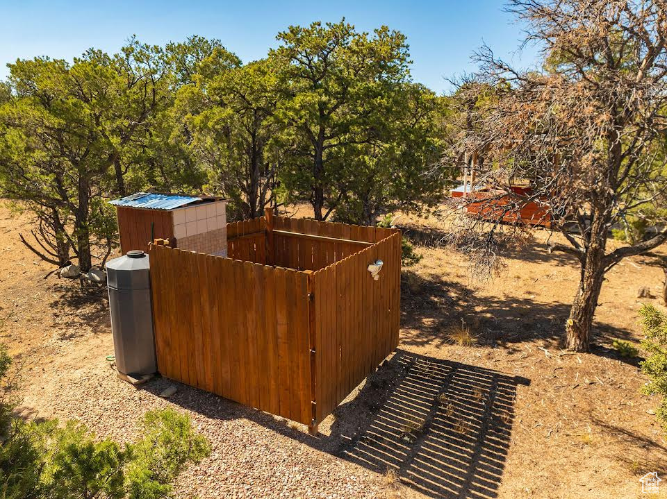 View of yard with a shed