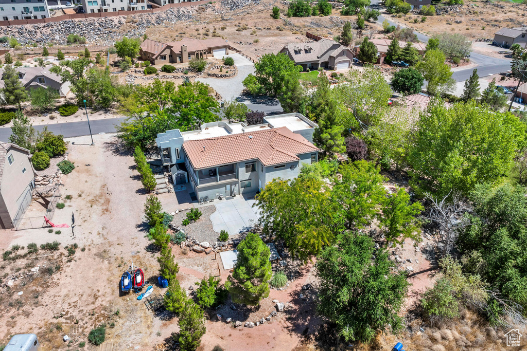 Birds eye view of property