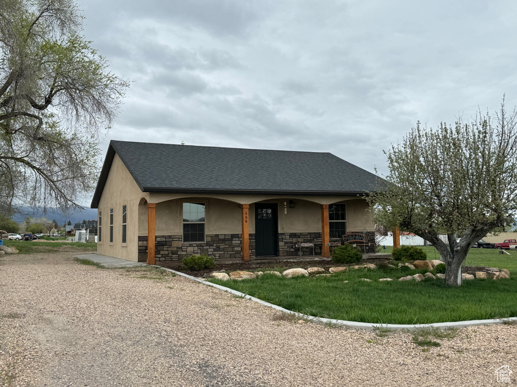 View of front of home featuring a porch