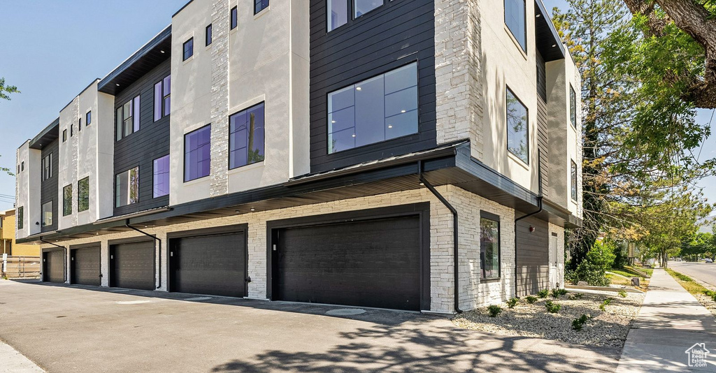 321 E 2100 S #2 Salt Lake City, UT 84115