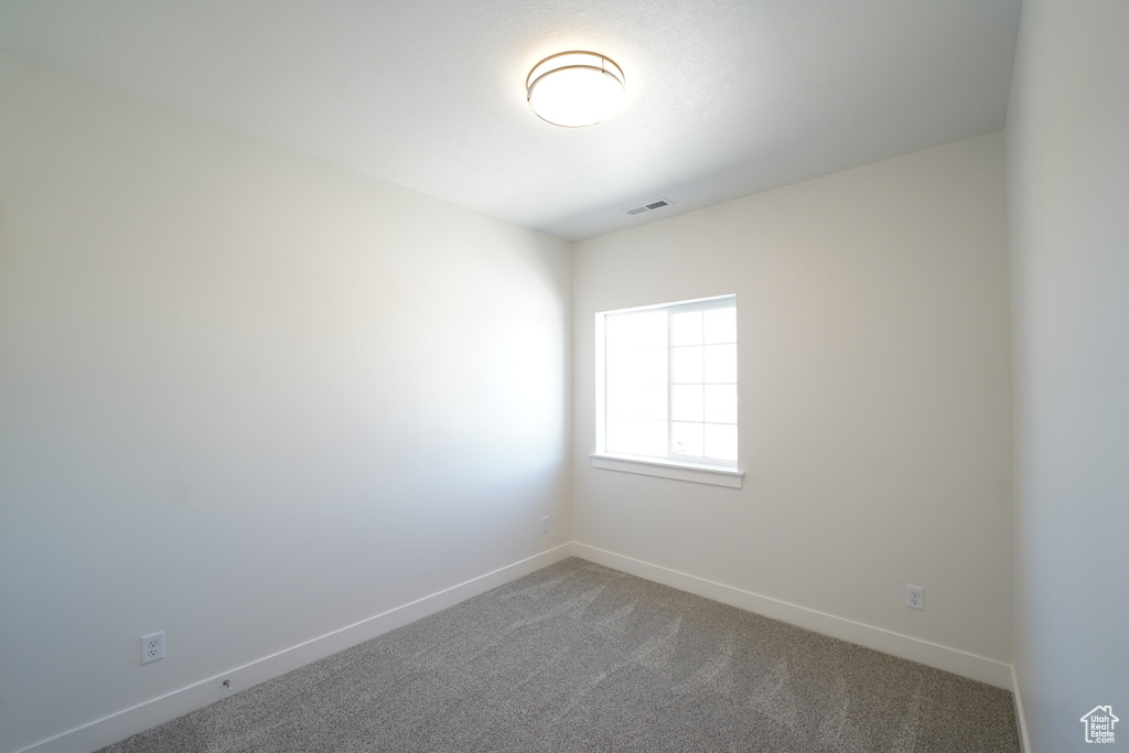 Empty room with carpet