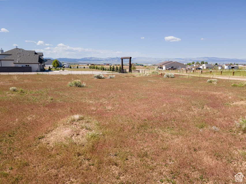 View of yard featuring a mountain view