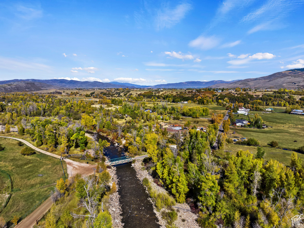 Bird's eye view with a mountain view