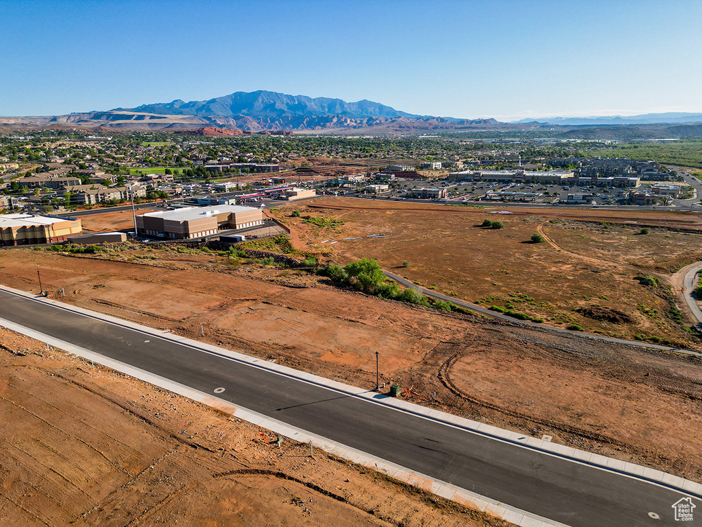 Drone / aerial view featuring a mountain view