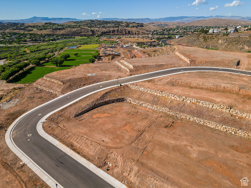 Bird's eye view with a mountain view