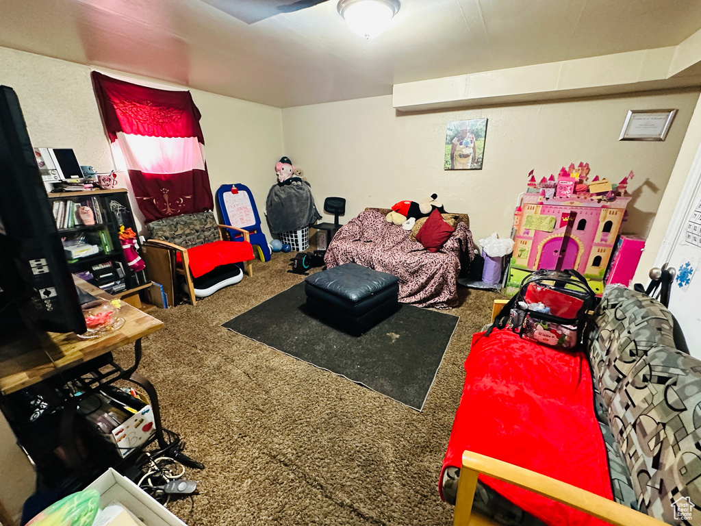 Game room featuring carpet flooring