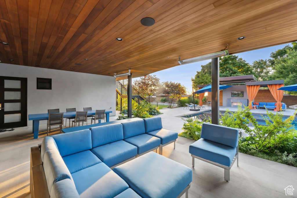 View of patio / terrace with an outdoor living space