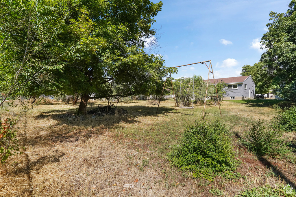 View of yard featuring a rural view