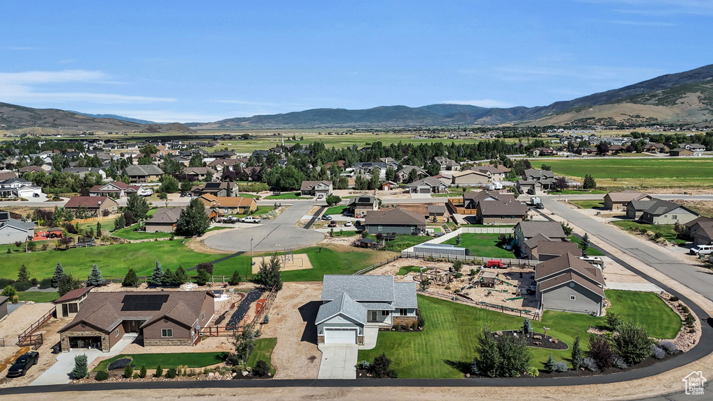 Bird\'s eye view featuring a mountain view