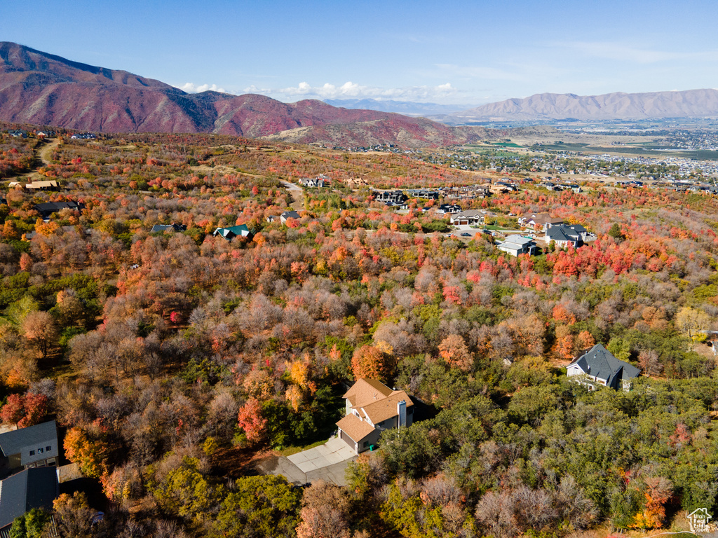 Bird's eye view featuring a mountain view