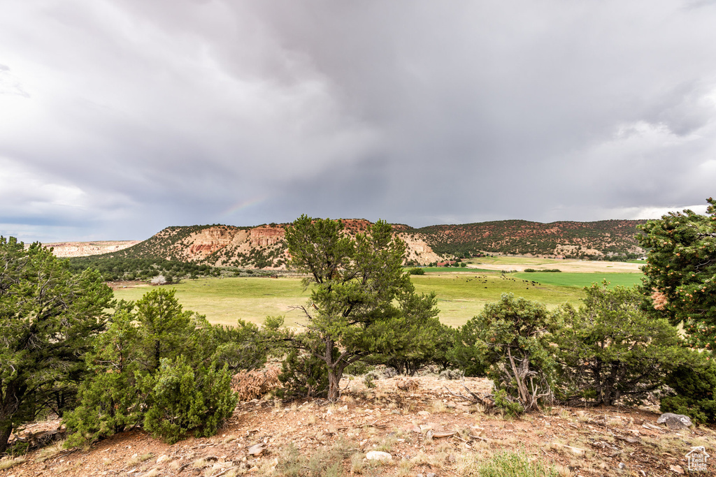 View of mountain feature