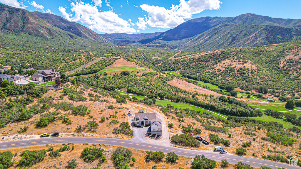 View of mountain feature