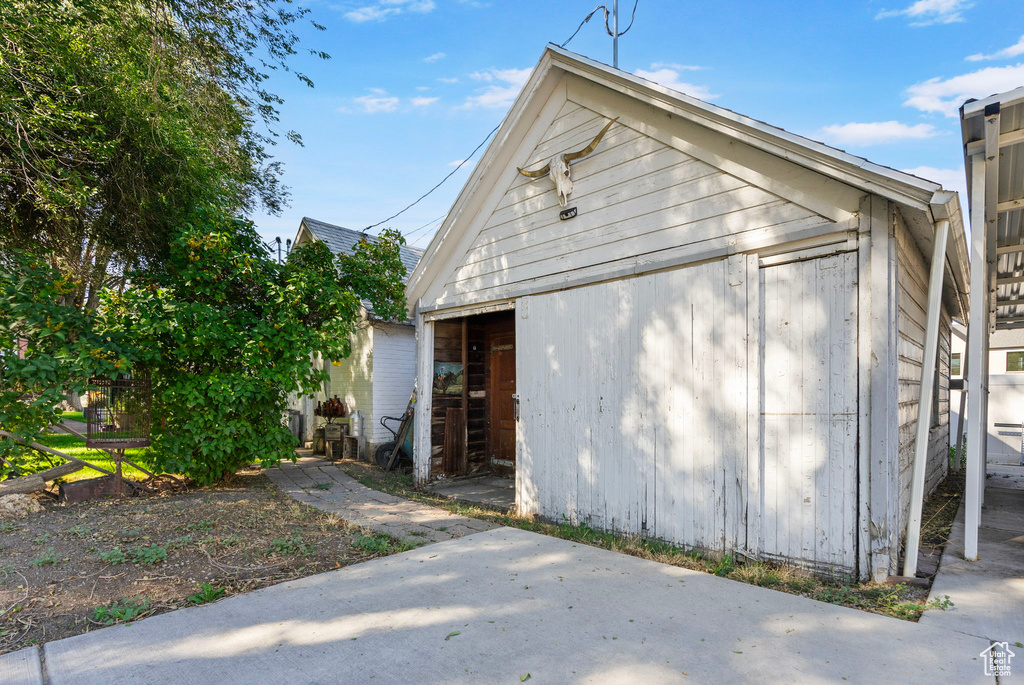 Exterior space with an outdoor structure