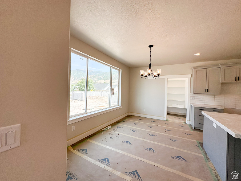 626 W COTTLE LN Farmington, UT 84025
