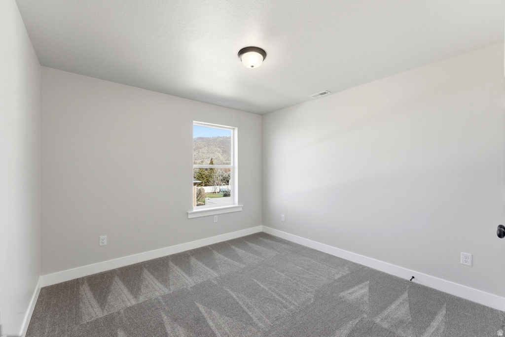 626 W COTTLE LN Farmington, UT 84025