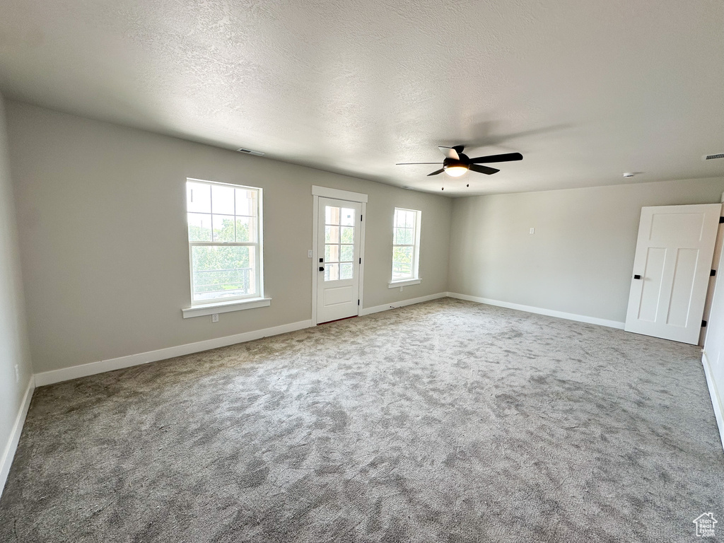 626 W COTTLE LN Farmington, UT 84025