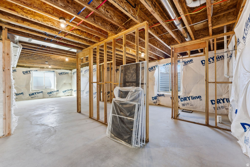 626 W COTTLE LN Farmington, UT 84025