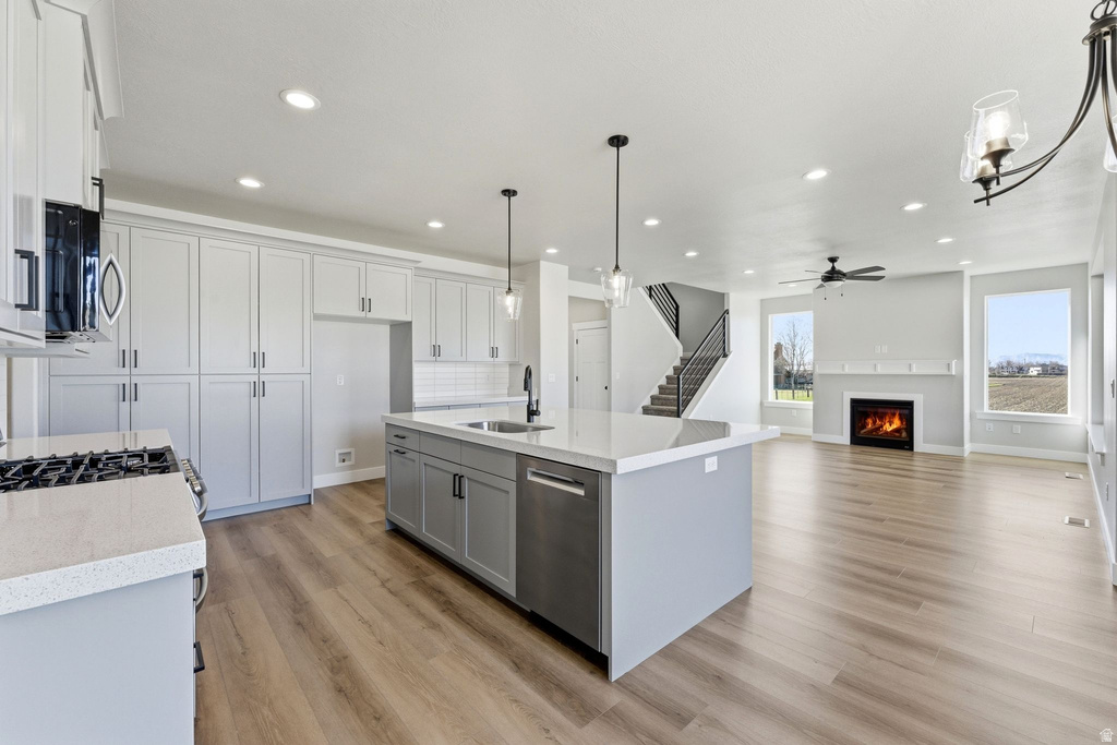 626 W COTTLE LN Farmington, UT 84025