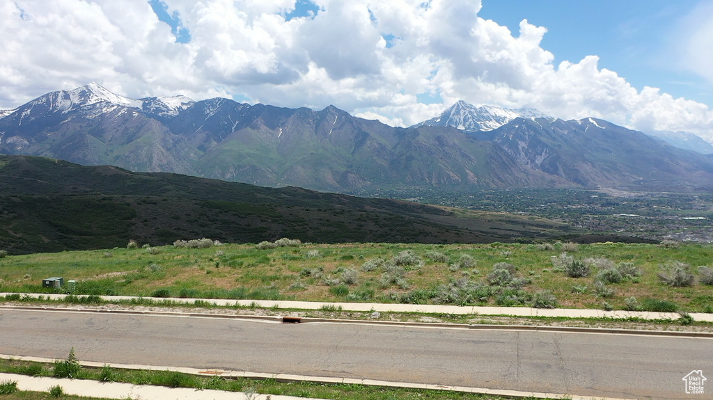 View of mountain feature