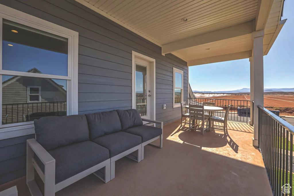 View of patio / terrace featuring outdoor lounge area