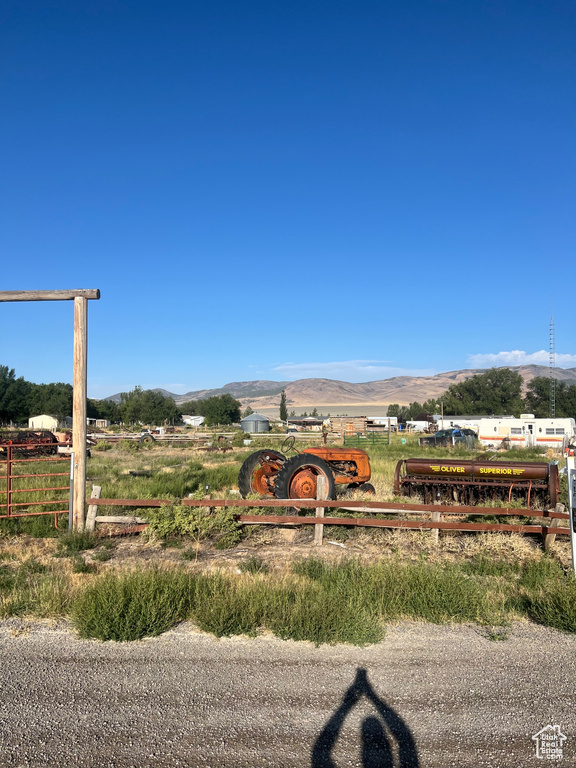 View of yard with a mountain view