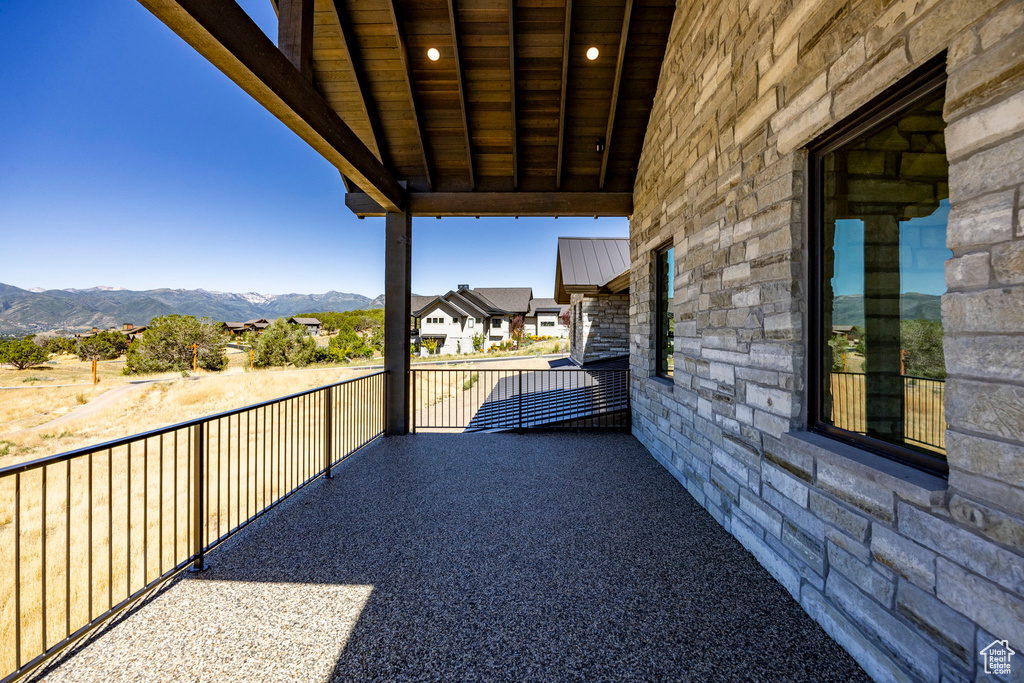 View of yard with a mountain view