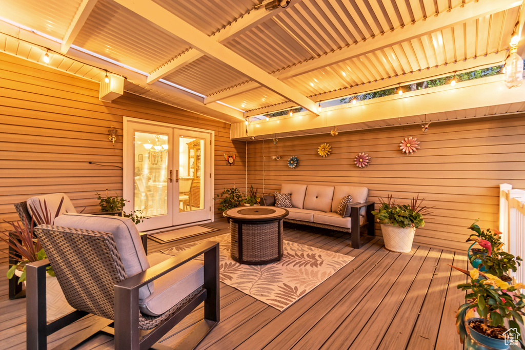 Deck with outdoor lounge area