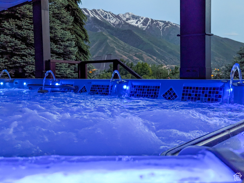 View of swimming pool featuring a mountain view