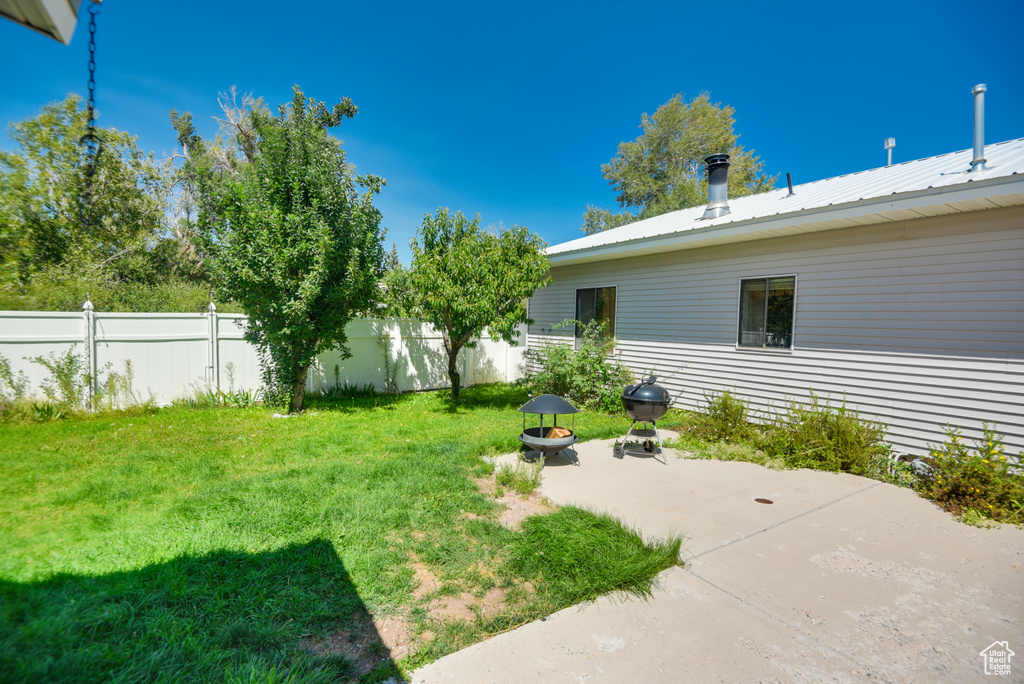 View of yard featuring a patio