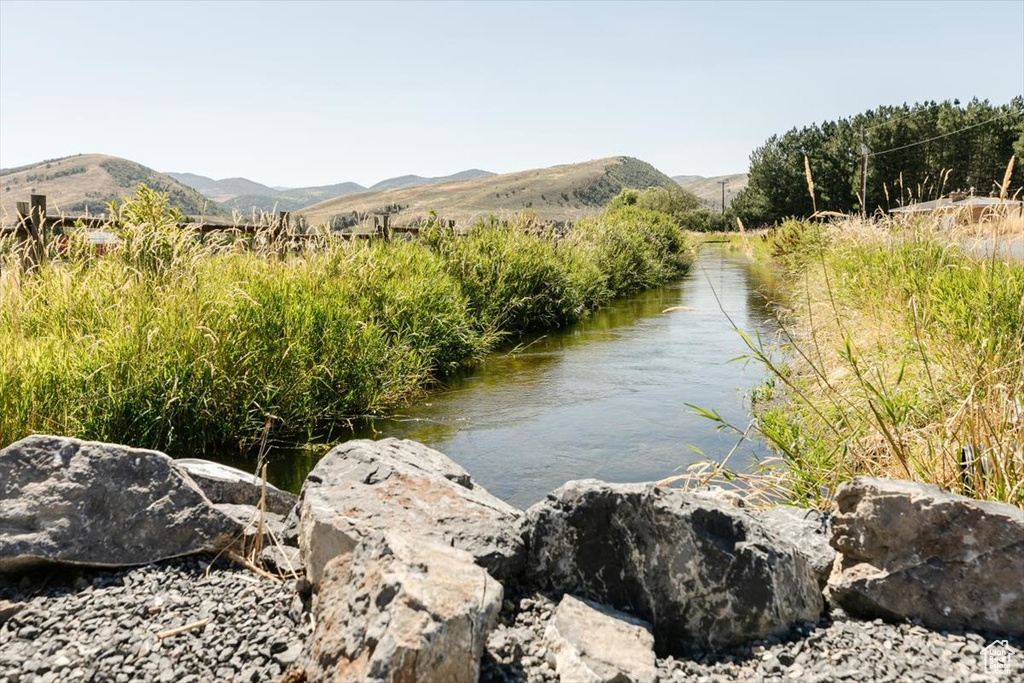 View of water feature featuring a mountain view