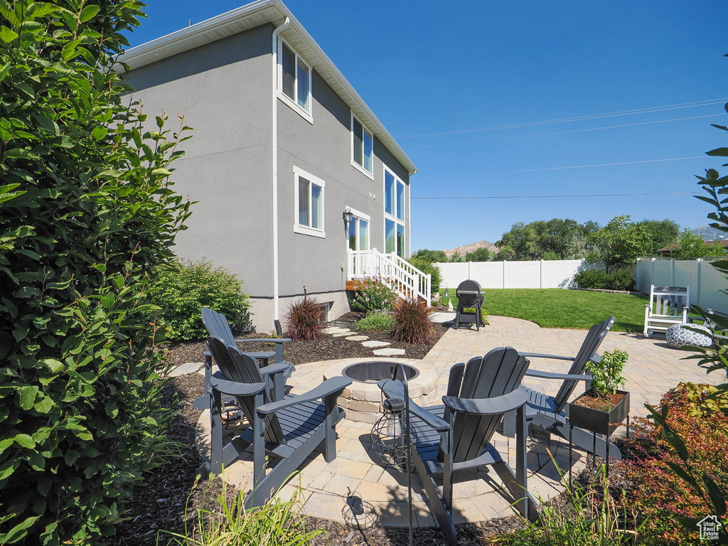 View of patio with area for grilling