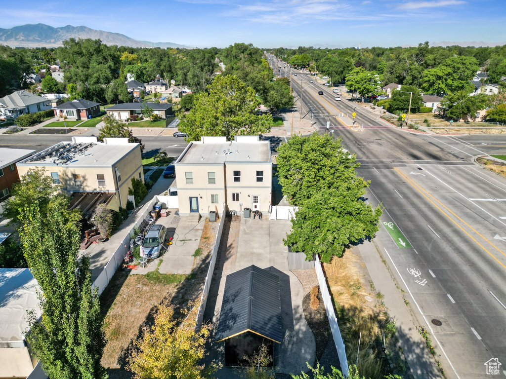 Drone / aerial view featuring a mountain view