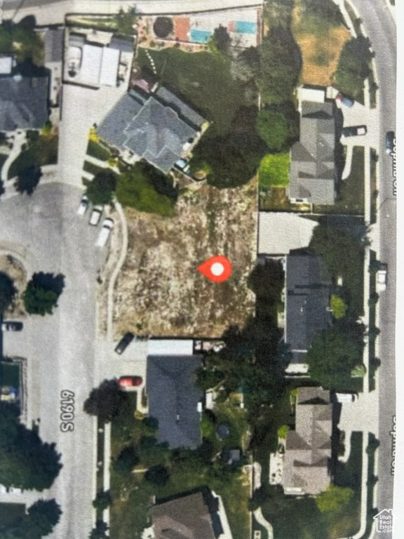 Birds eye view of property