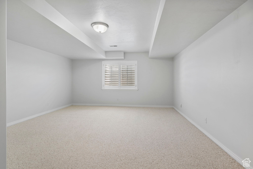 Empty room with carpet