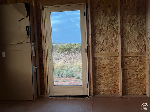 Entryway with a healthy amount of sunlight