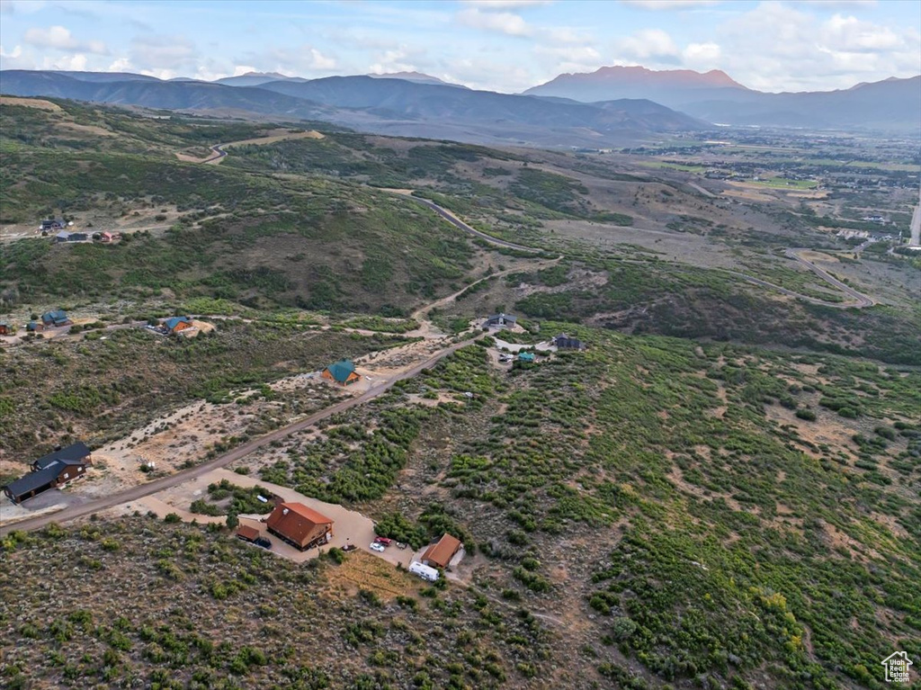 Bird's eye view with a mountain view