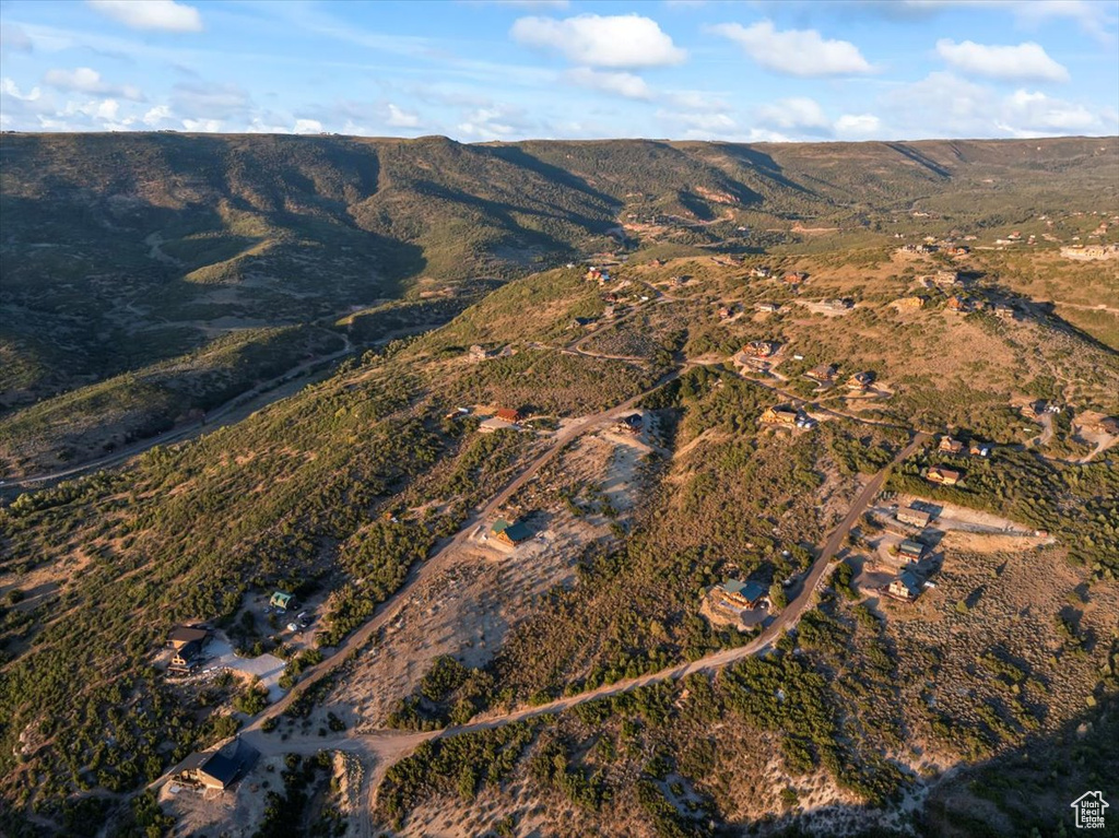 Bird\'s eye view featuring a mountain view